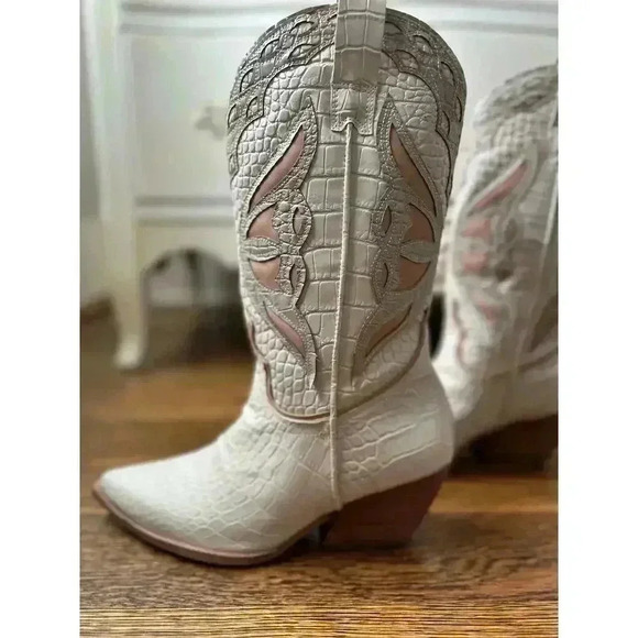 Steve Madden x REVOLVE Wynter Western Boots Bone Multi NWOB - Picture 8 of 12